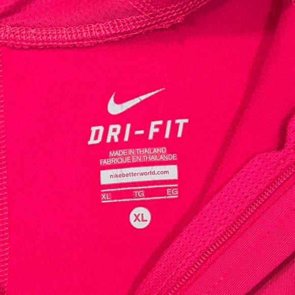 Women’s Dri-Fit Nike Fuchsia Half-Zip Hoodie - XL - Picture 5 of 11